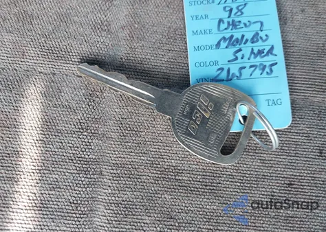 1998 Chevrolet Malibu z USA, uszkodzony, nr VIN 1G1ND52M9W6265795